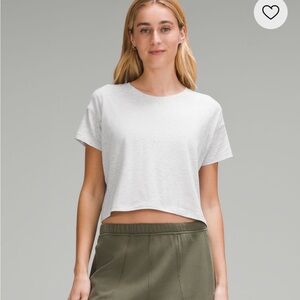 NWOT Lululemon Cates Tee heathered light grey size 6